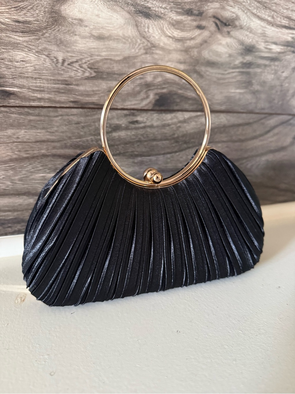 New black pleated kisslock clutch purse
